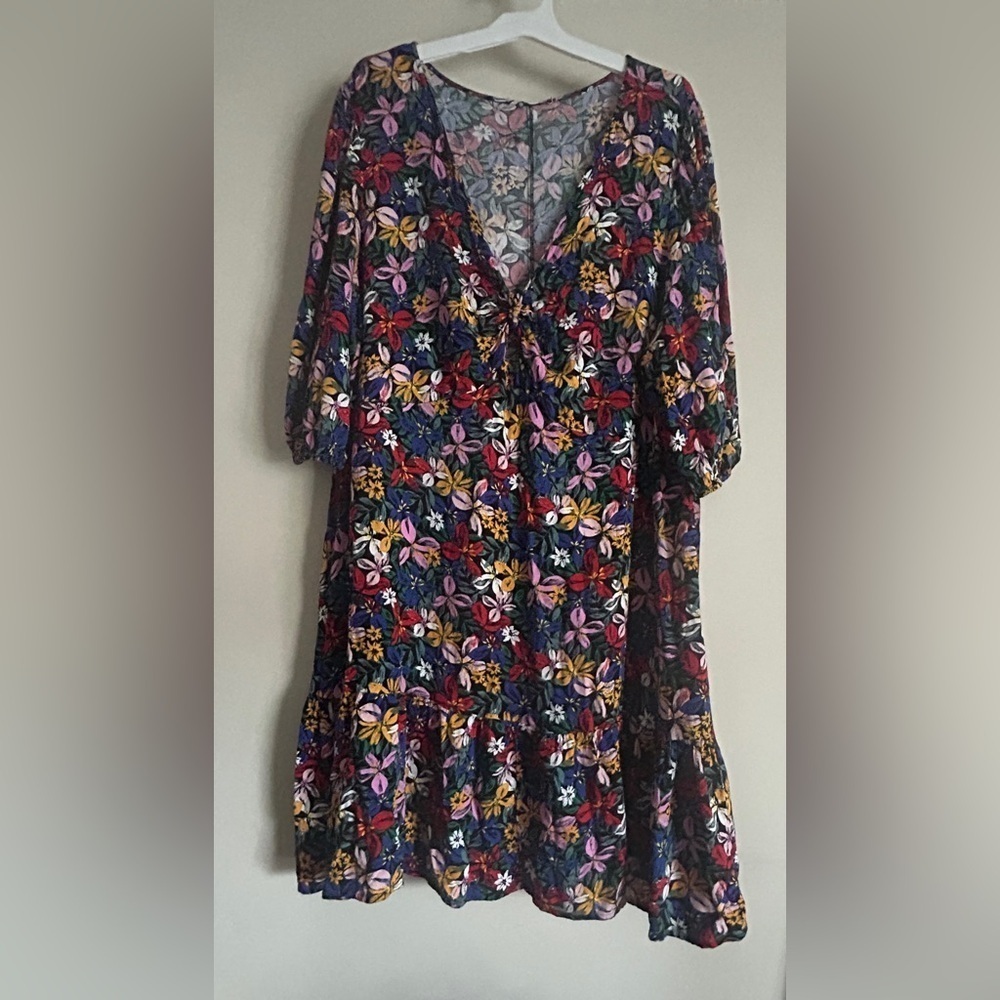 Eloquii Women’s Floral Puff Sleeve Keyhole Swing Dress